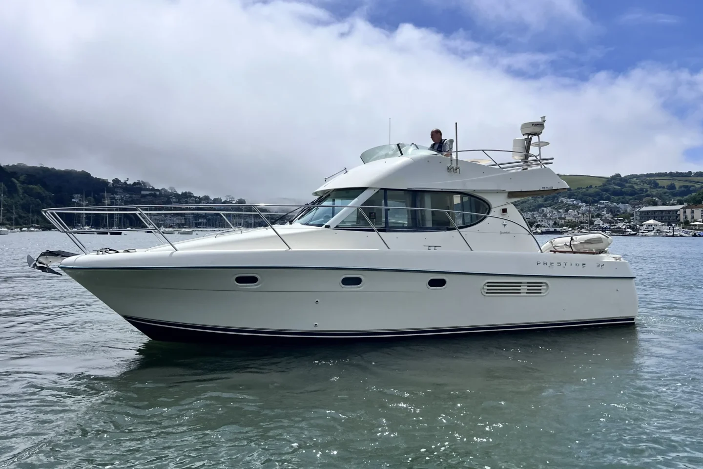 Prestige 32